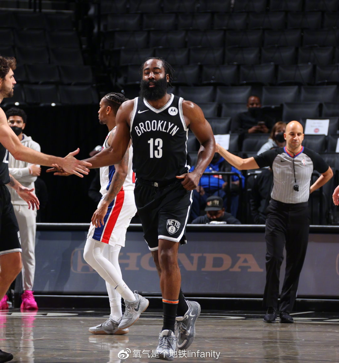 LoLs15-里程碑夜犹他爵士止住颓势，全明星赛冲刺阶段刷纪录，压力陡增，资深球员宣示担当的简单介绍